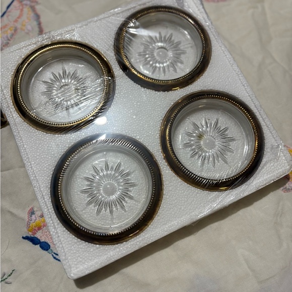 Vintage Elegant Gold-Plated Crystal Coaster Set - Picture 5 of 6